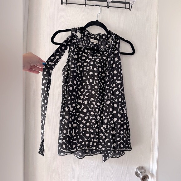 Max Studio Sheer Black and White Patterned Halter Blouse - Picture 4 of 8